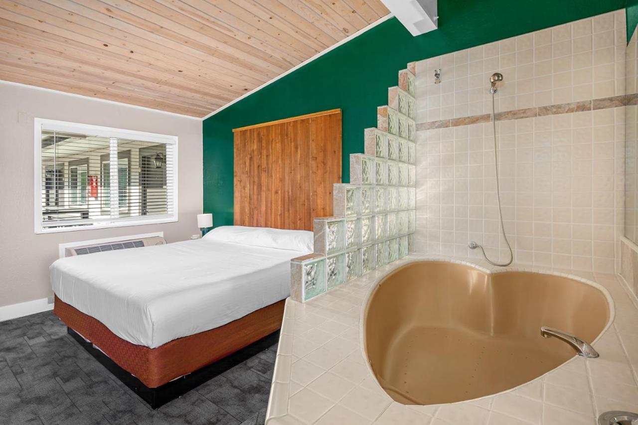 The Inn At Boatworks, Lake Tahoe Tahoe City Exterior foto